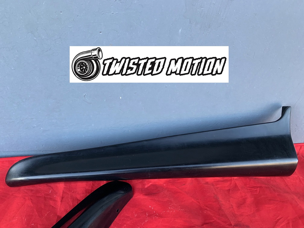 1991-1994 NISSAN SENTRA SE-R B13 REAR BUMPER LIP - Image 4